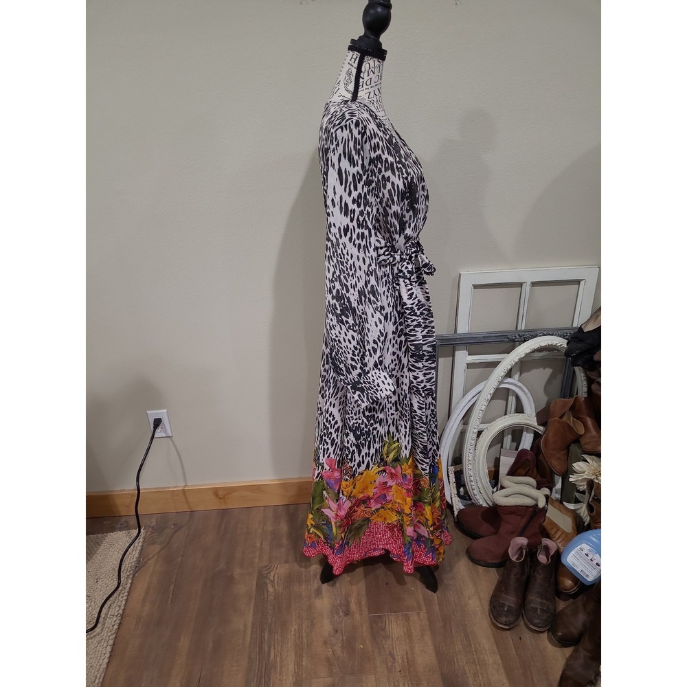 Spy Zone Exchange Women's SZ LG  Maxi Dress  flowy animal/ floral print tie belt - Picture 4 of 12